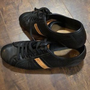 Louis Vuitton sport shoes. Size 40 (European) ,9 Canadian. Good condition.